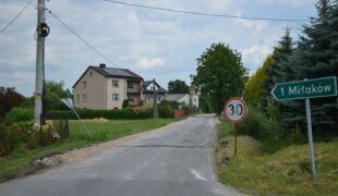 Więcej o: Inwestycje drogowe w gminie Gowarczów rozpoczęte